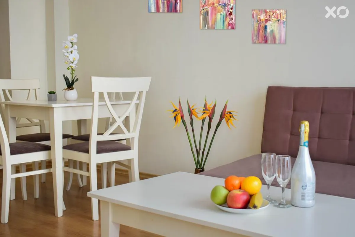 Flores Park Apartments