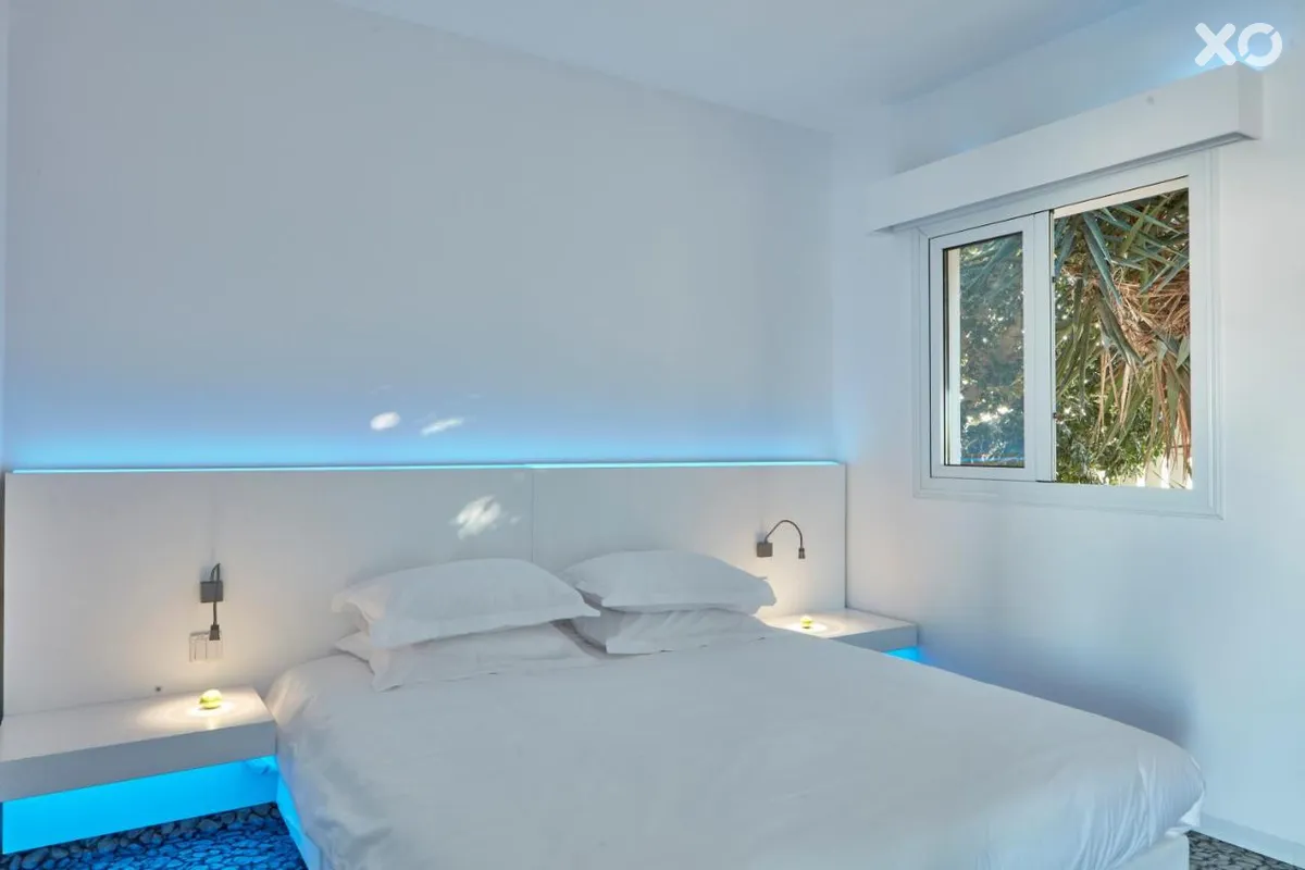 So White Club Resort