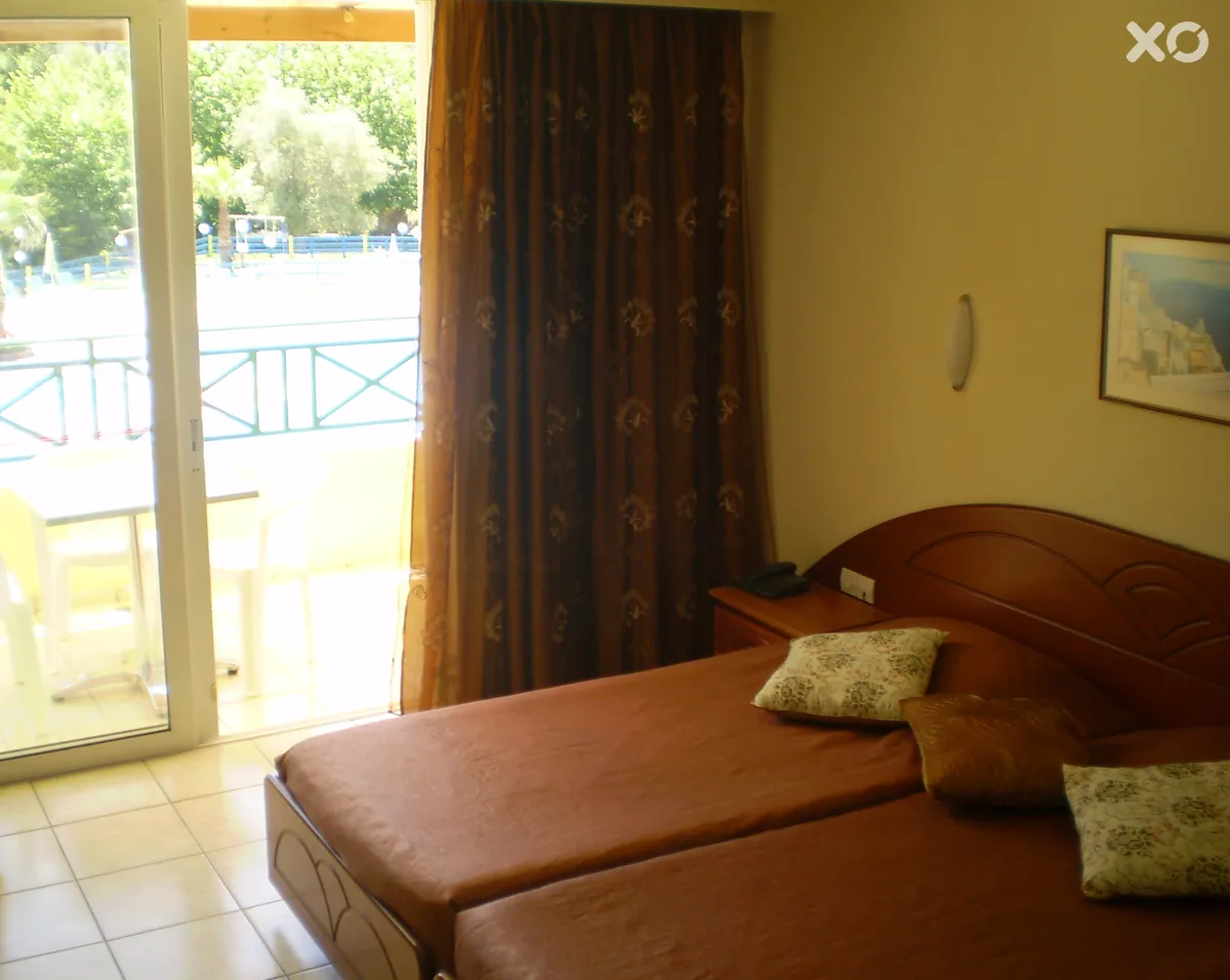 Damia Hotel