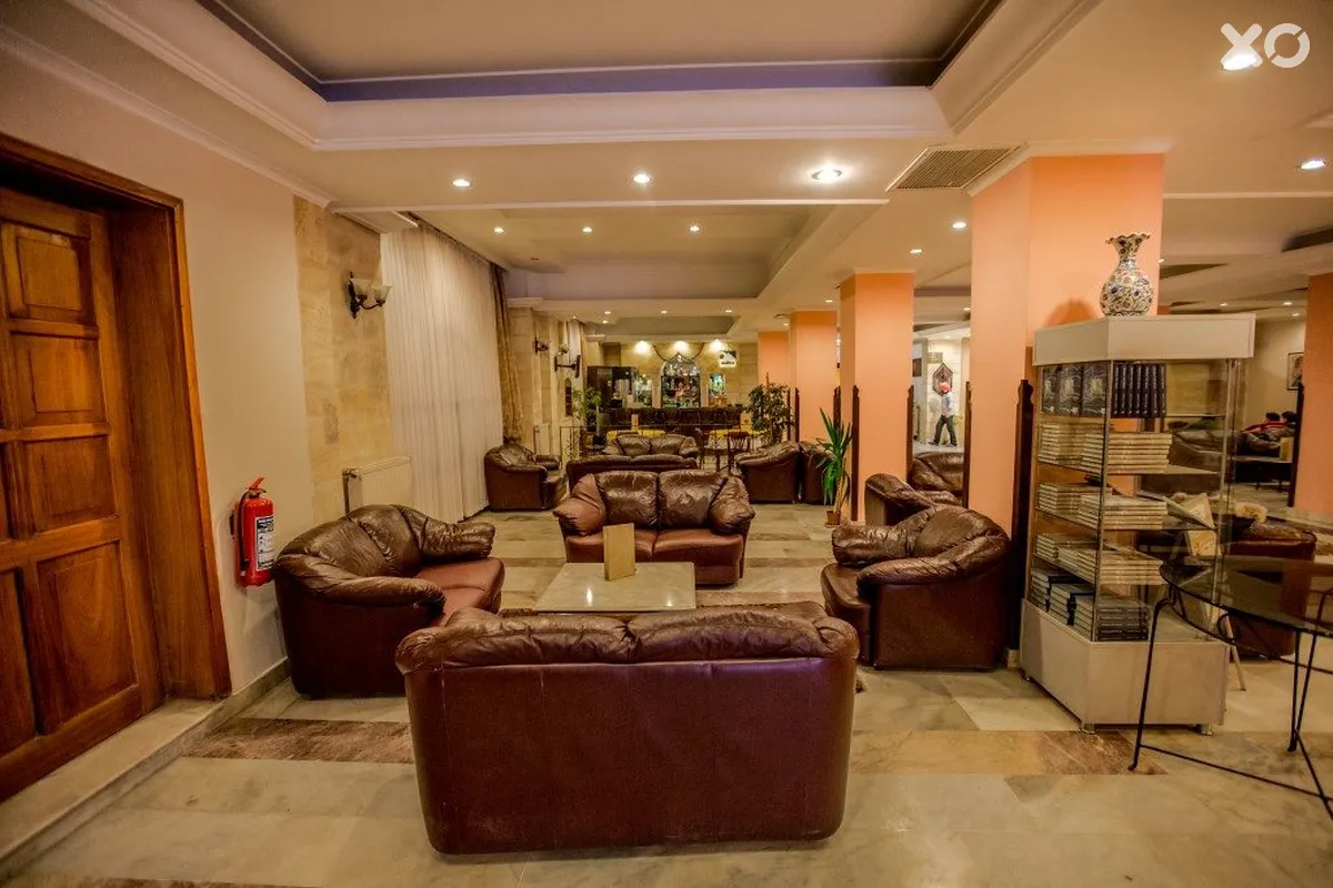 Tassaray Hotel
