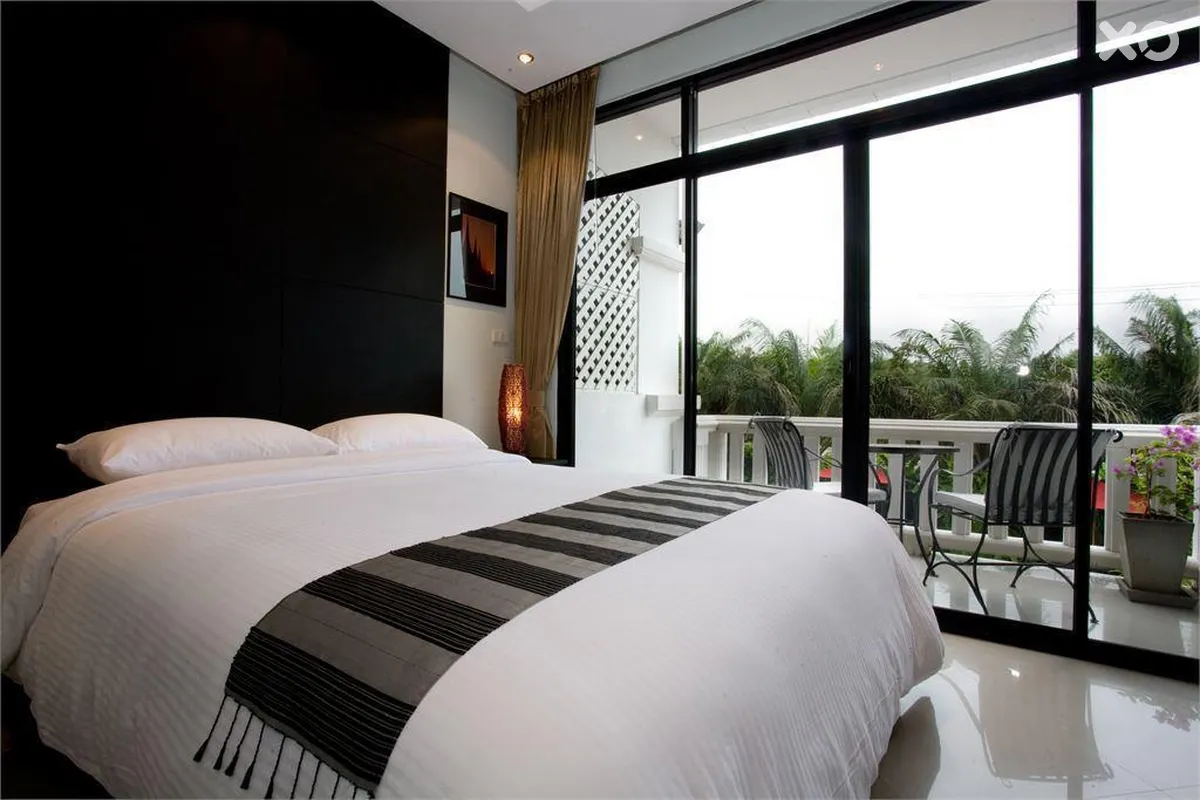 Palm Grove Resort