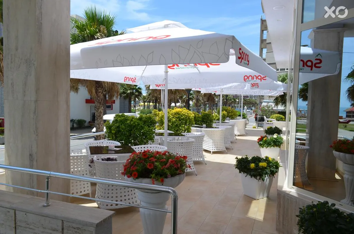 Arvi Hotel