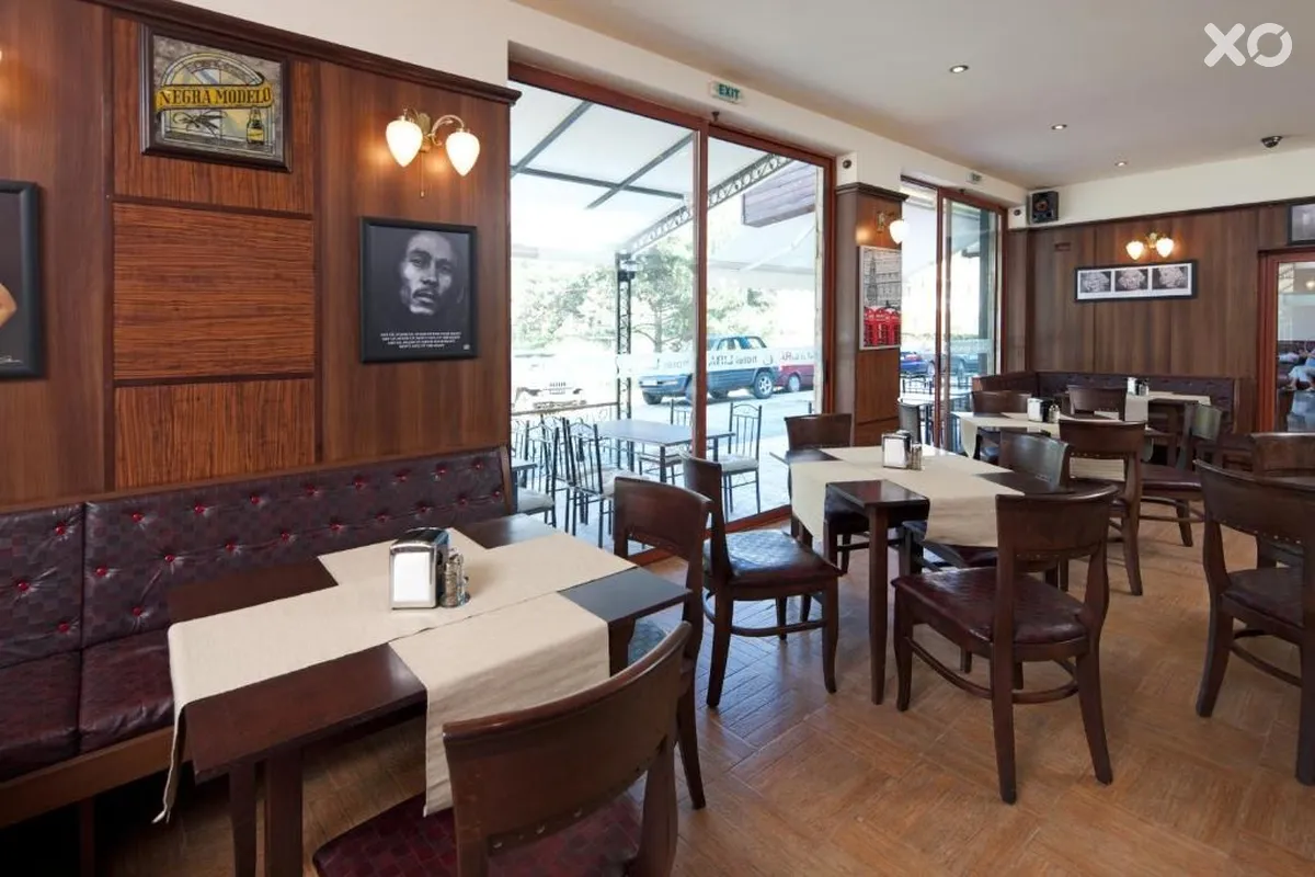Lira Hotel
