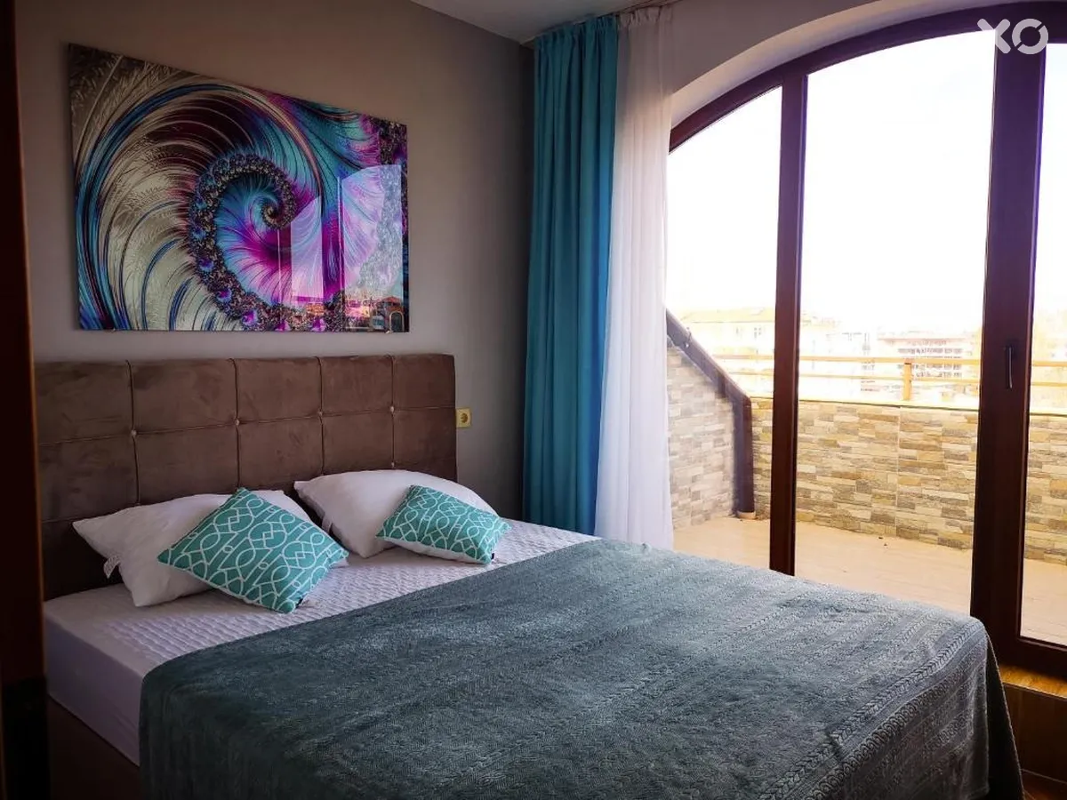 Golden Dreams Complex