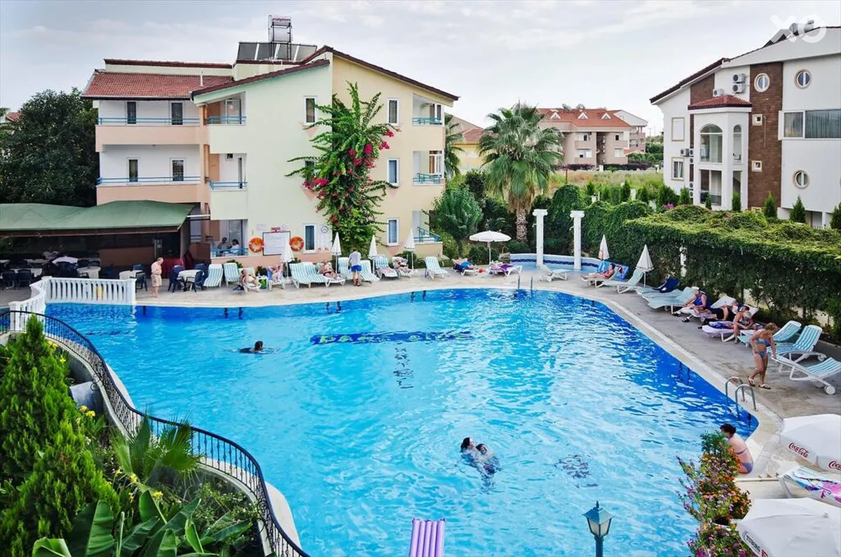 Park Side Hotel (Ces Park Hotel)