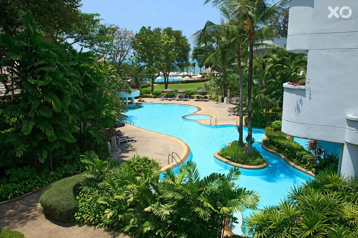 Novotel Rayong Rim Pae Resort Hotel