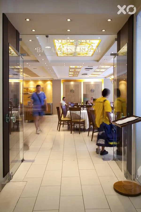 Crystal City Hotel