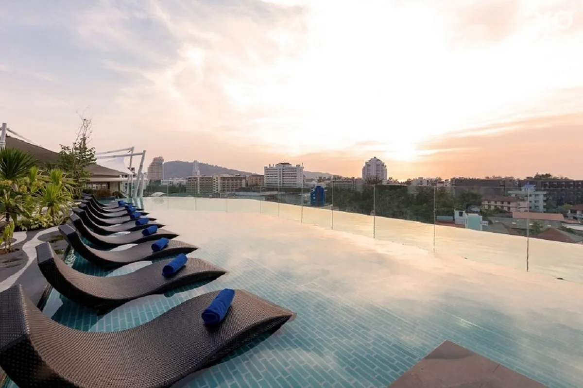 Journeyhub Phuket Patong