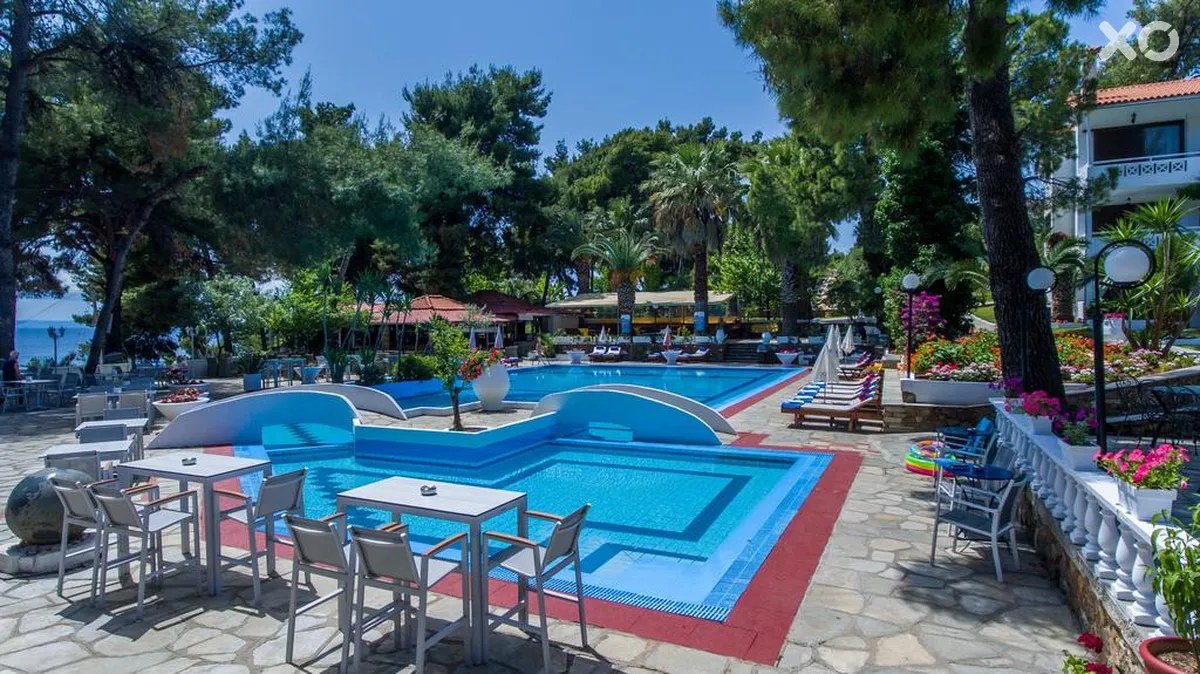 Porfi Beach Hotel