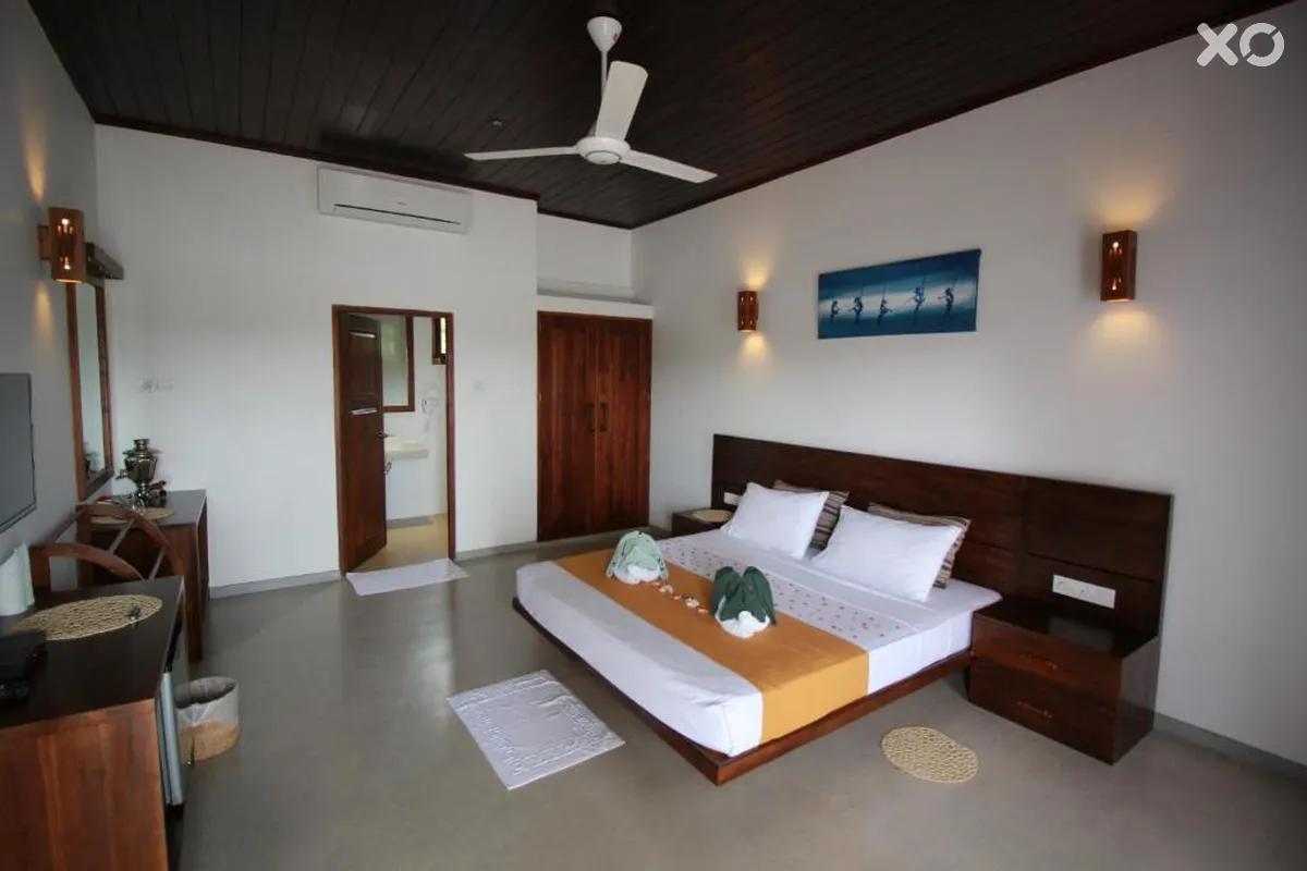 Hideaway Lodge