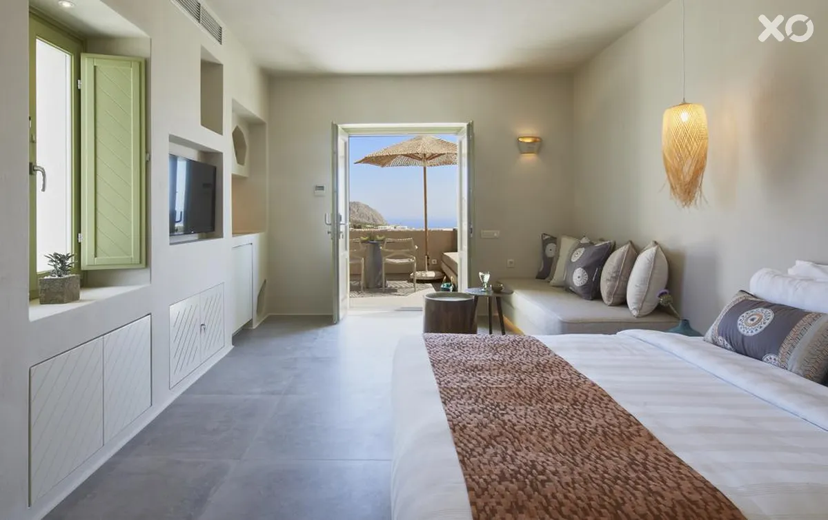 Aeon Suites