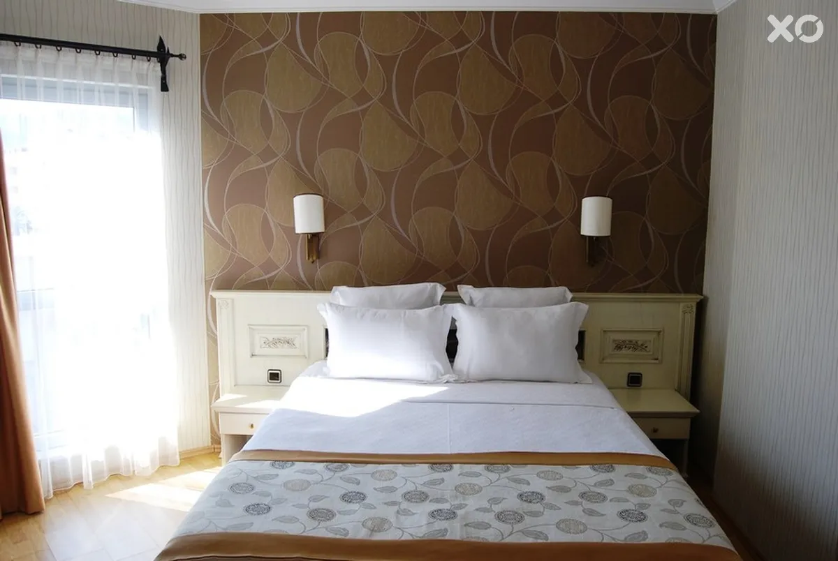 Romance Hotel