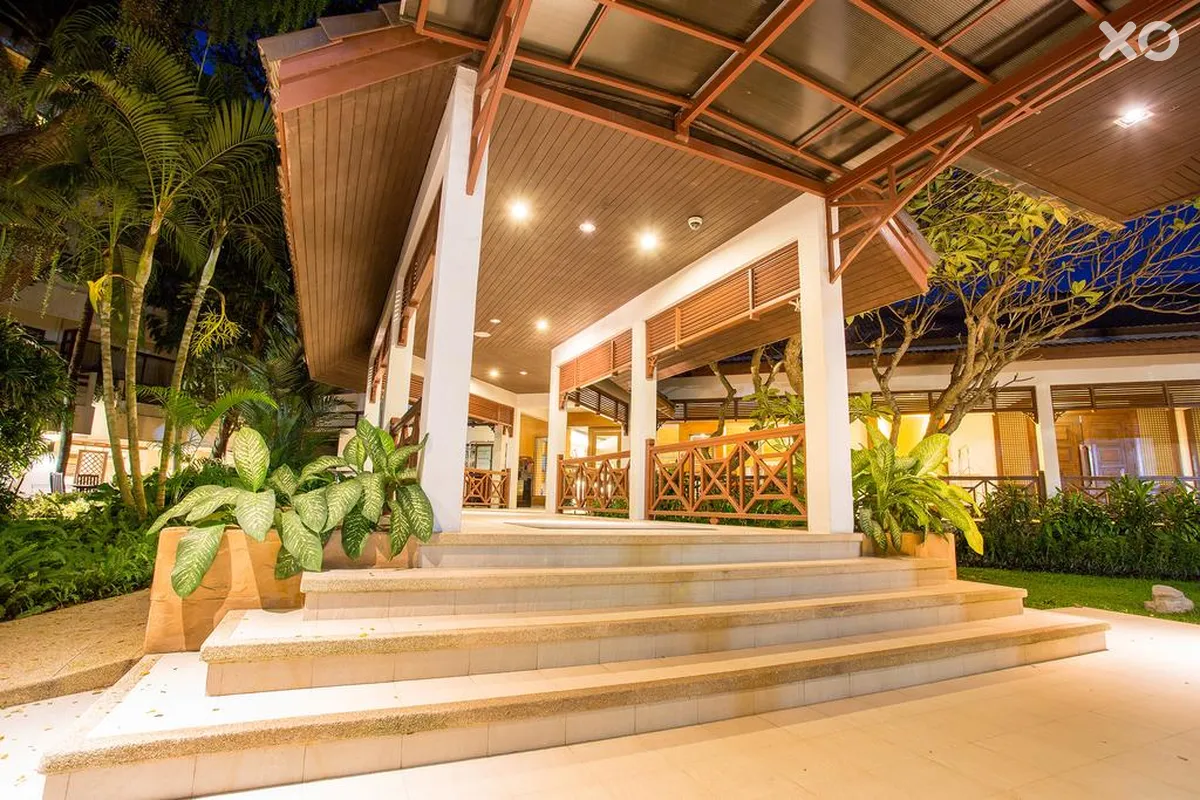 Novotel Rayong Rim Pae Resort Hotel