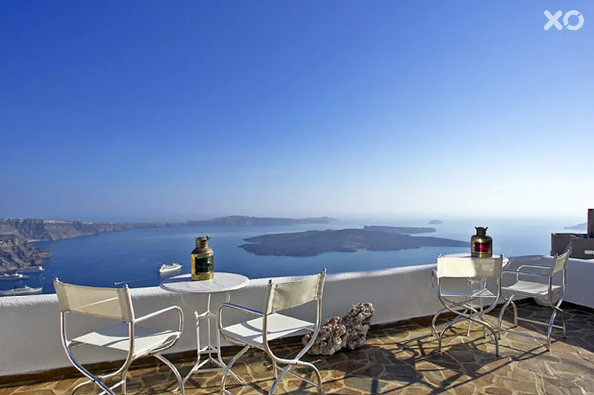 Villa Alexander on the Rocks