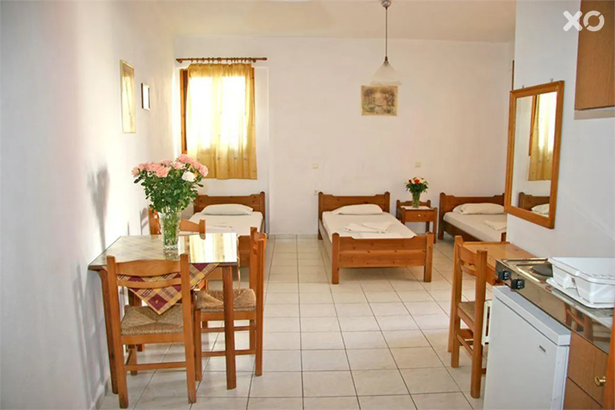 Litsa Efi