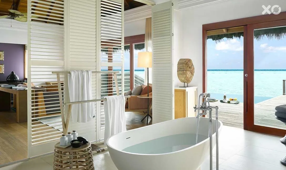 Dusit Thani Maldives Hotel