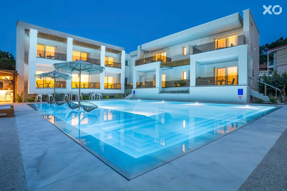Mirablue Luxury Residences