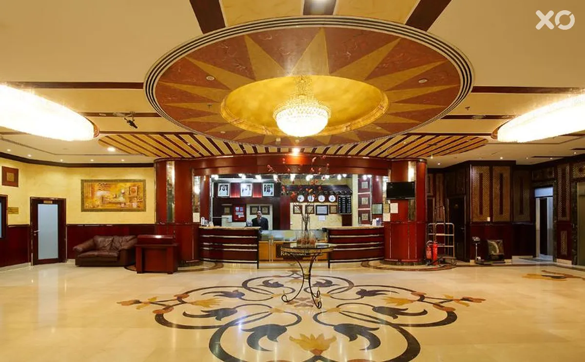 Al Bustan Tower Hotel Suites