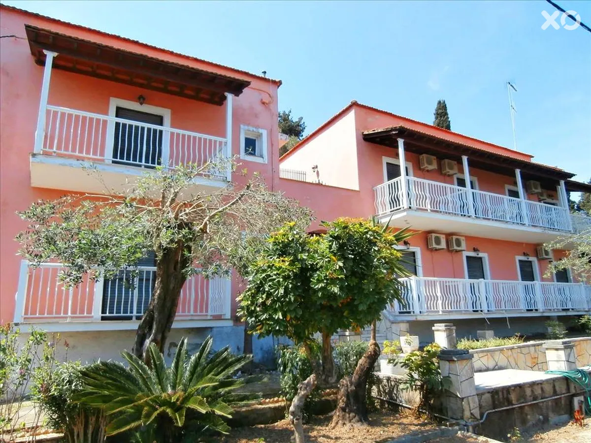 Evi-Ariti Apartments