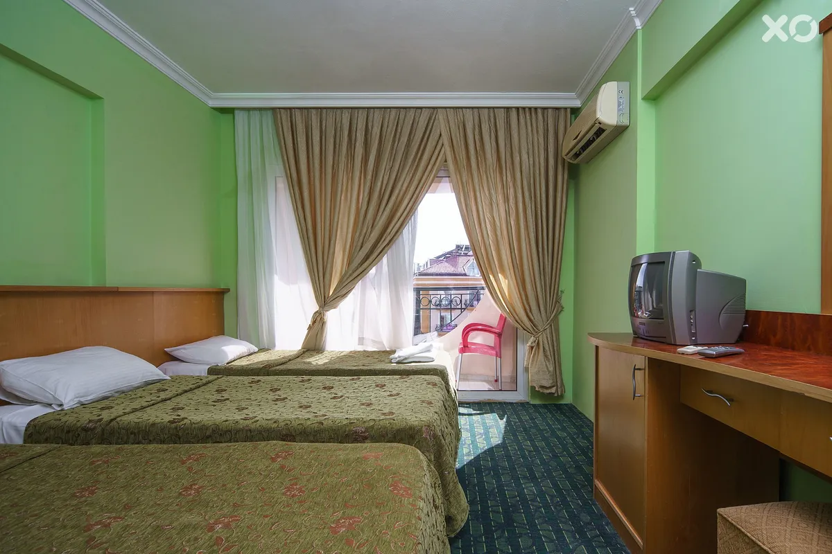 Larissa Inn Hotel