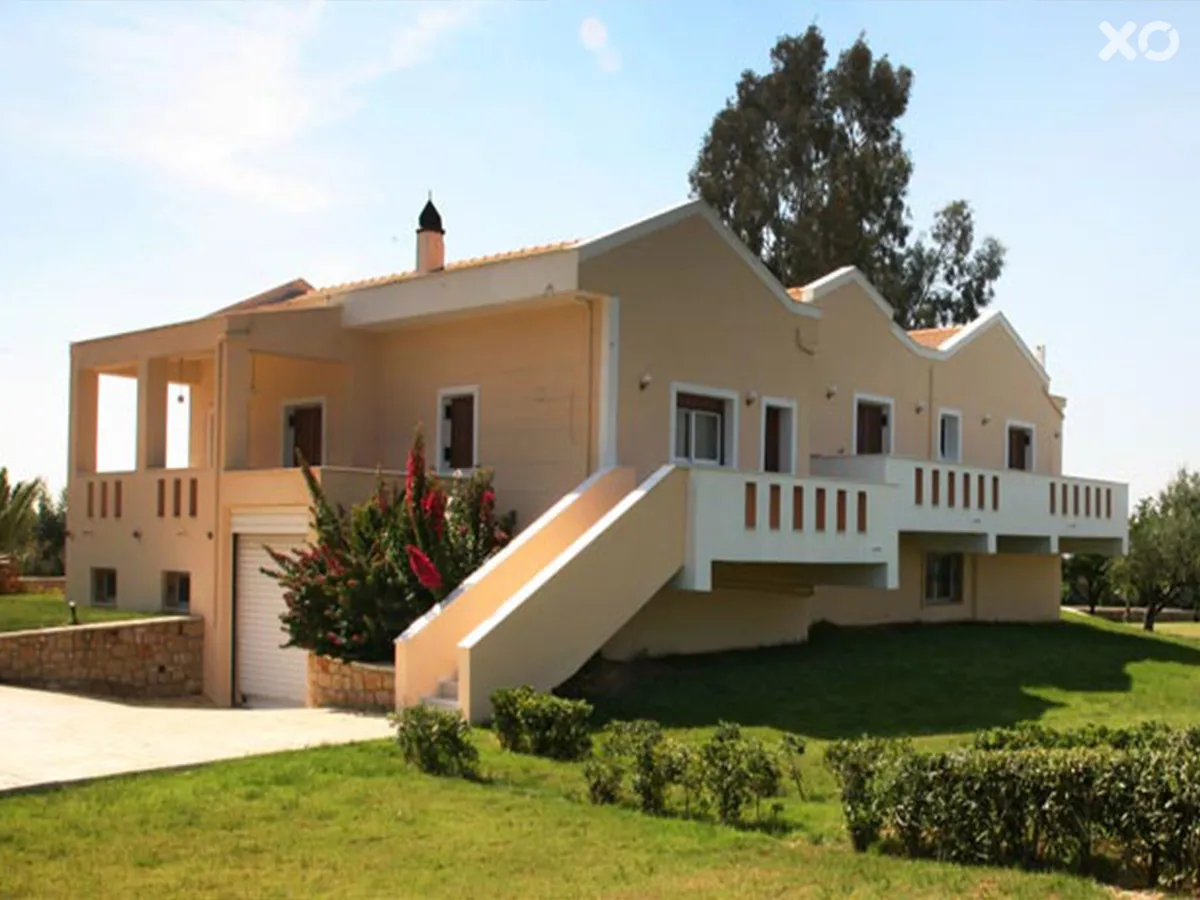 Leone Villas