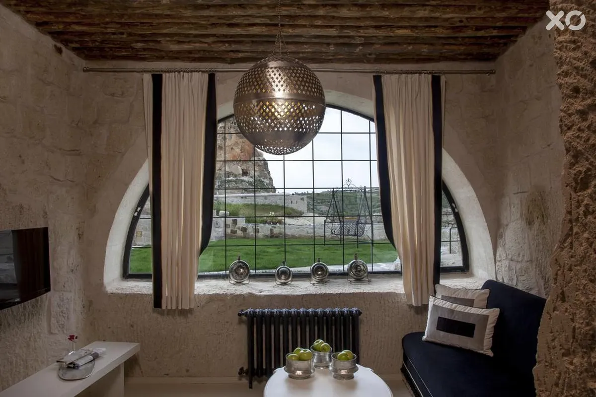 Hezen Cave Hotel