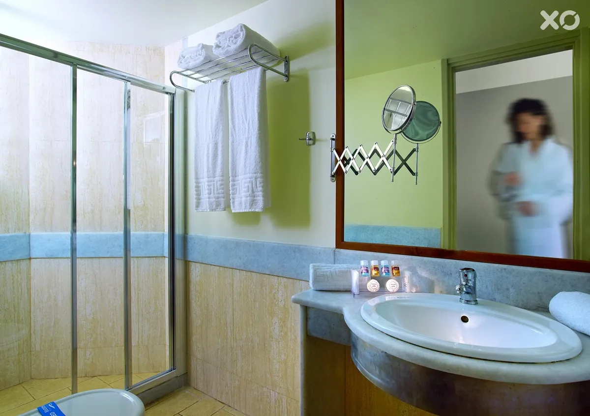 Elotis Suites Hotel