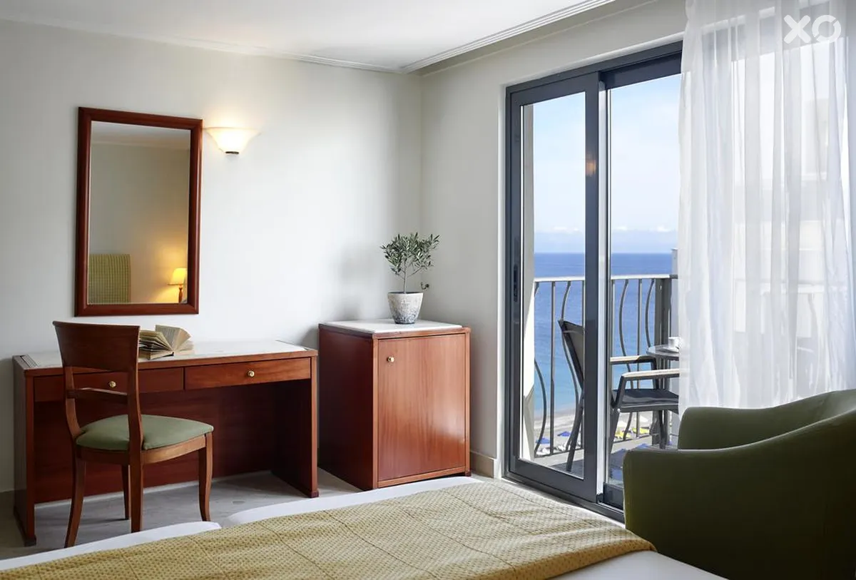 Mitsis La Vita Beach Hotel