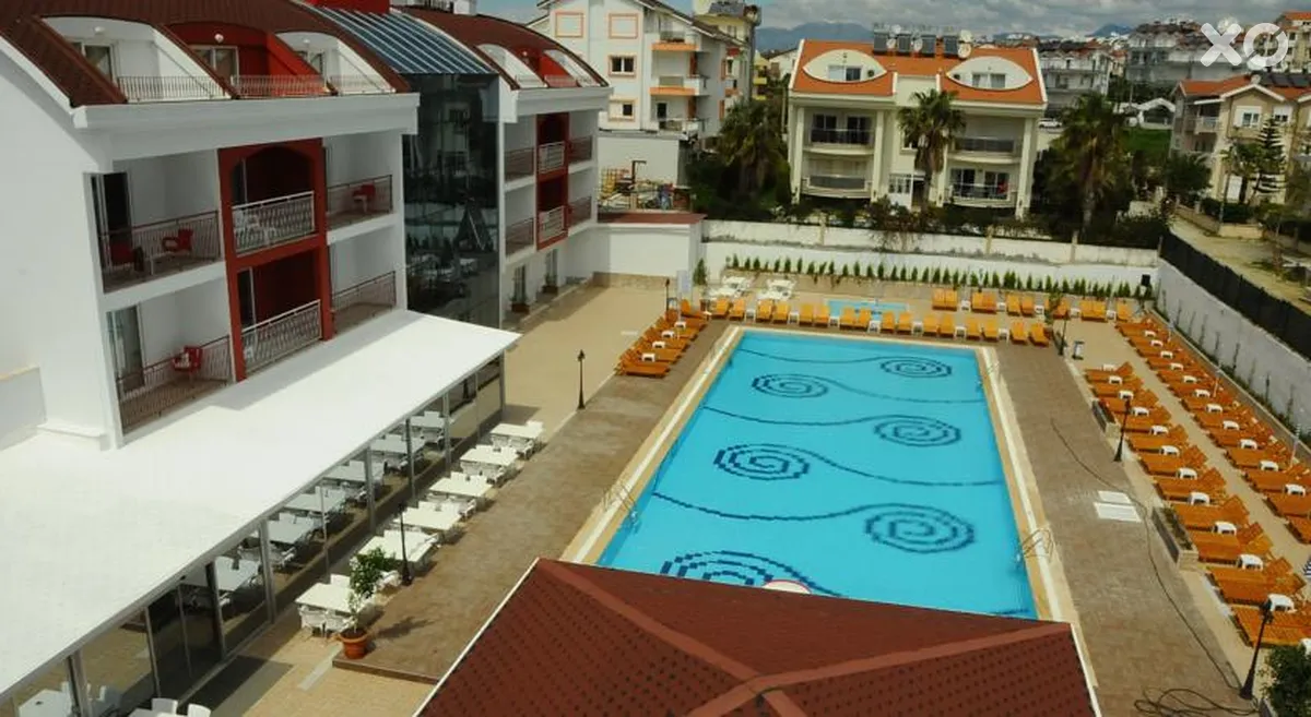 Side Legend Hotel