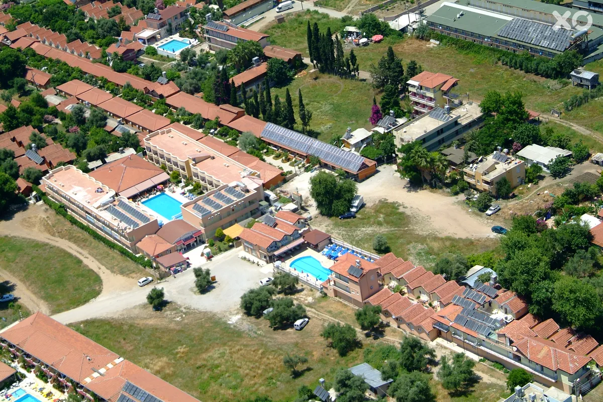 Sayanora Hotel