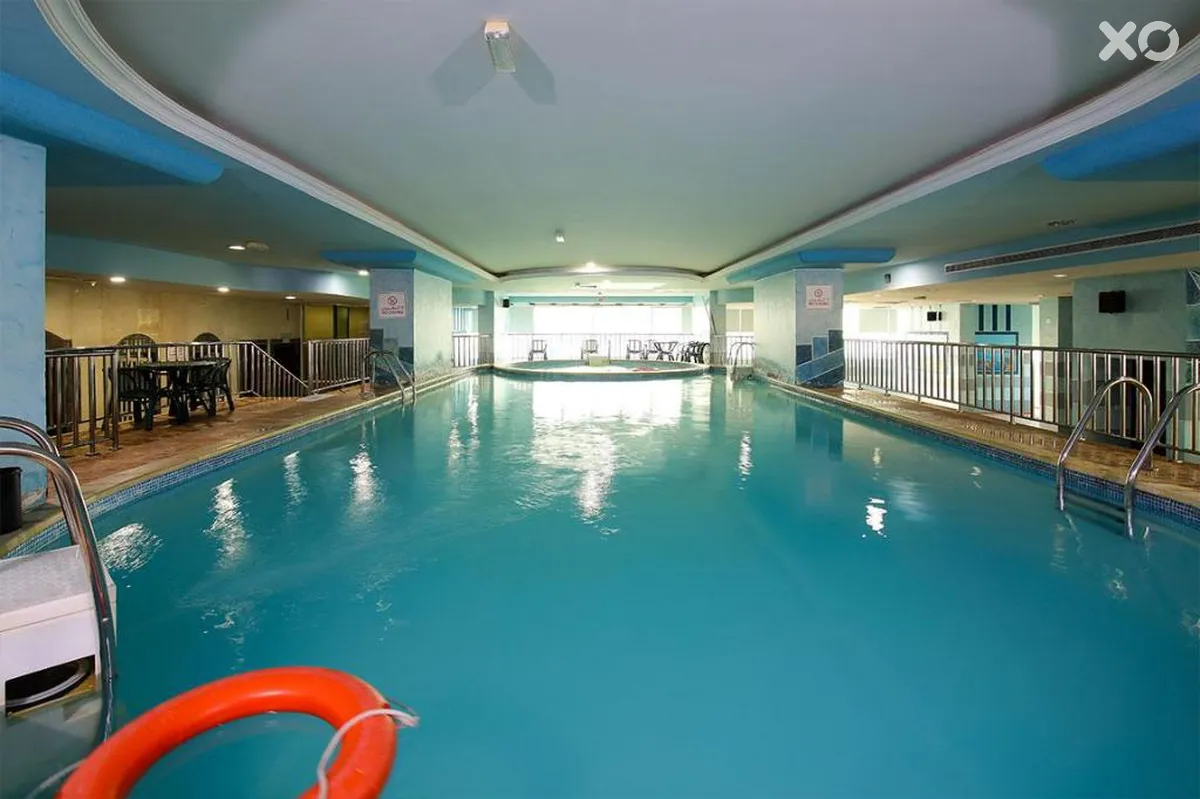 Al Bustan Tower Hotel Suites