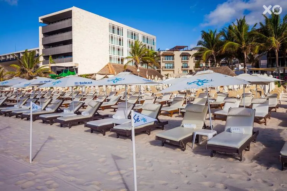 Nina Hotel & Beach Club
