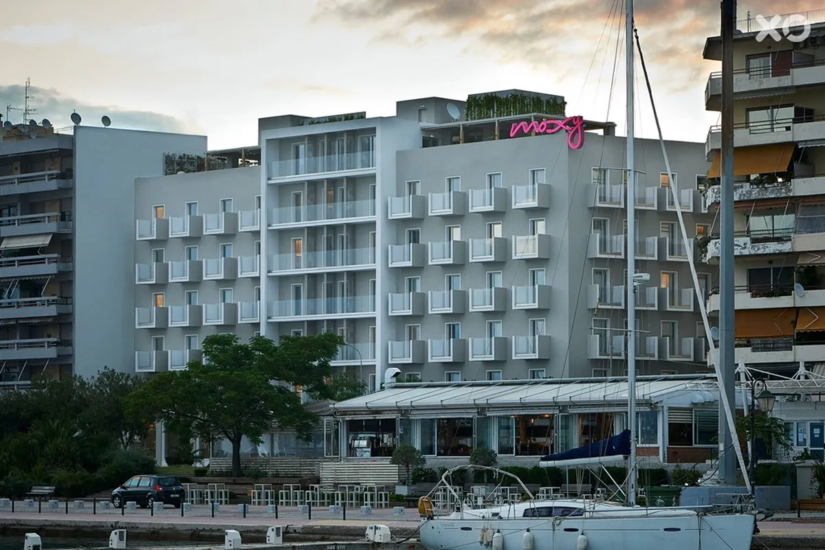 Moxy Patra Marina