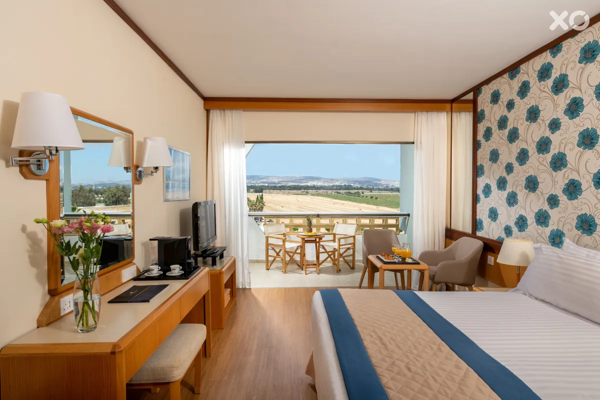 Constantinou Bros Athena Royal Beach Hotel