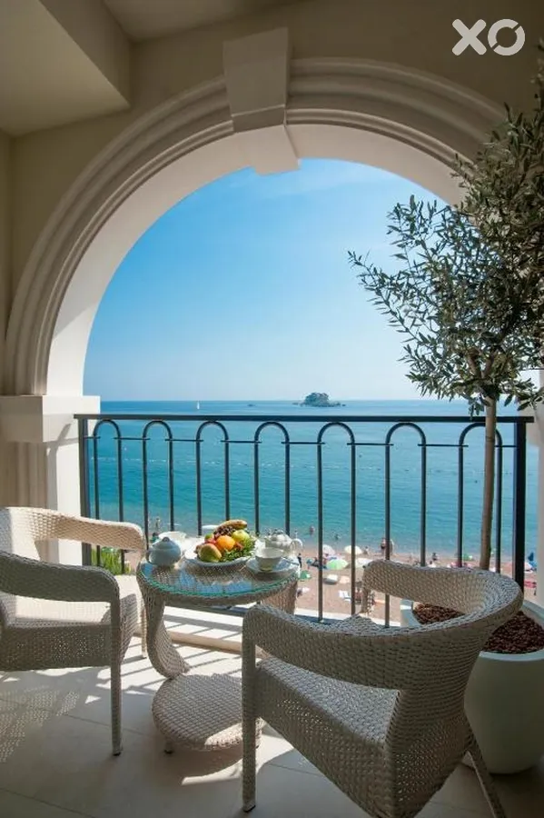 Riva Hotel
