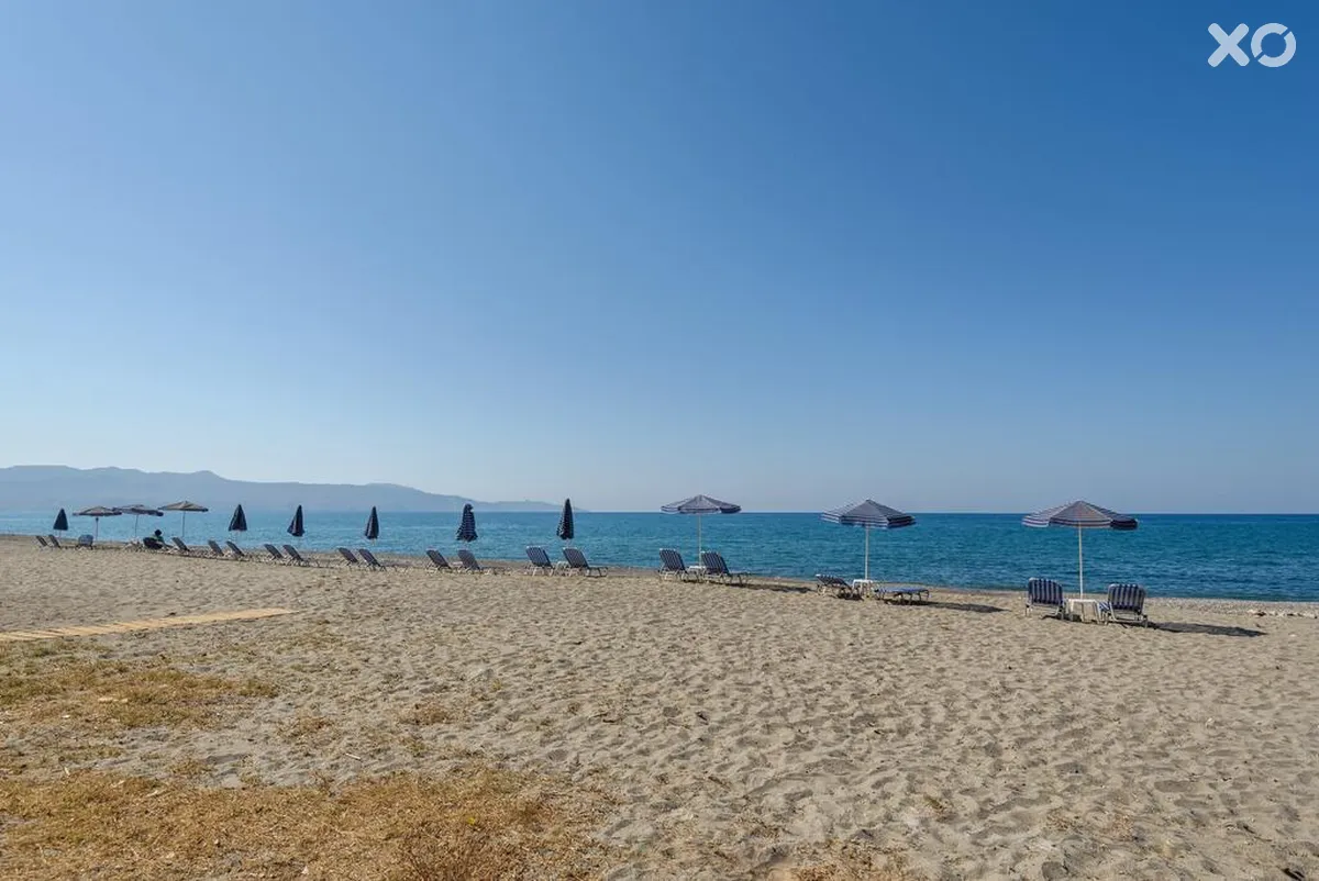 Kostakis Beach