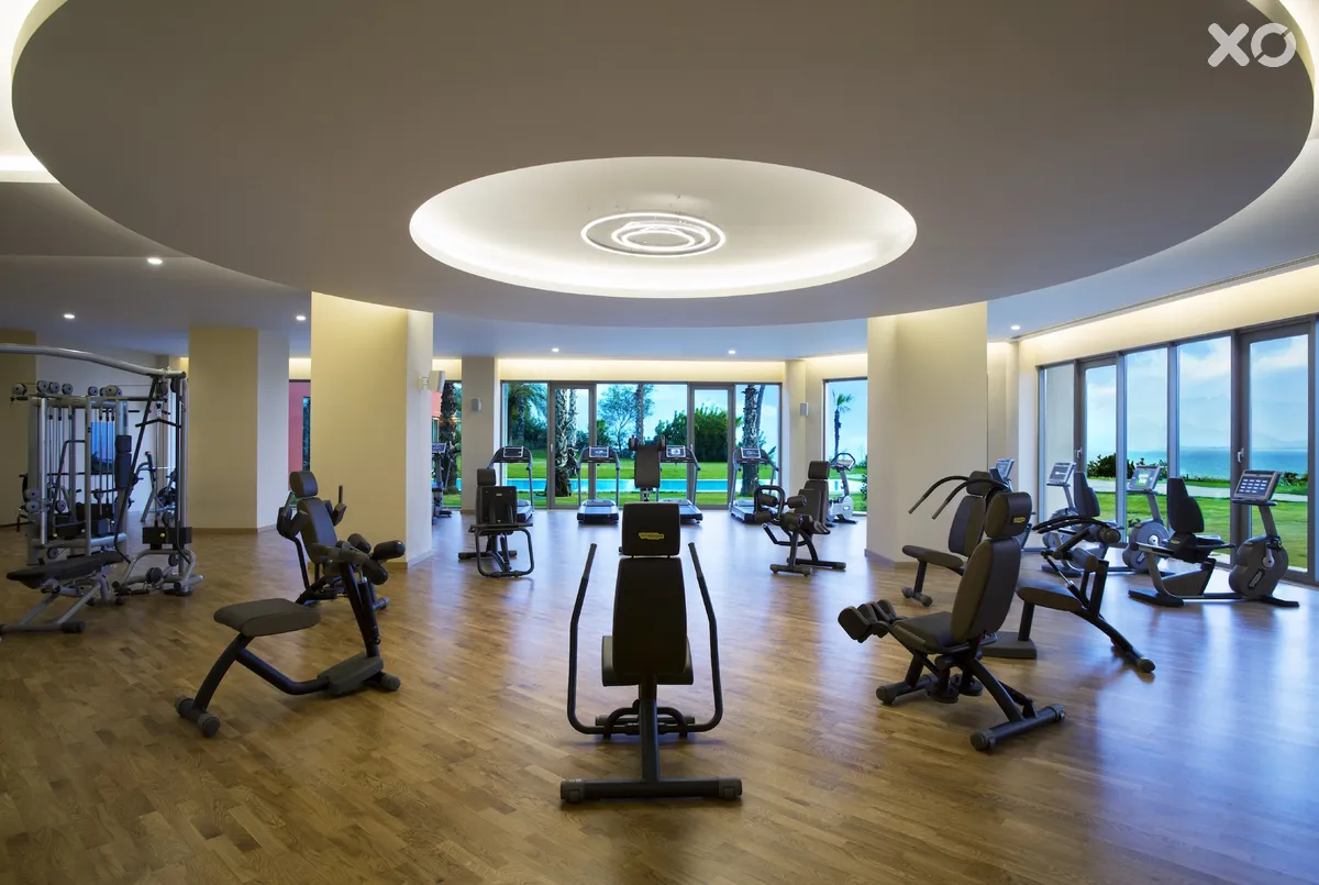 Akra V Hotel