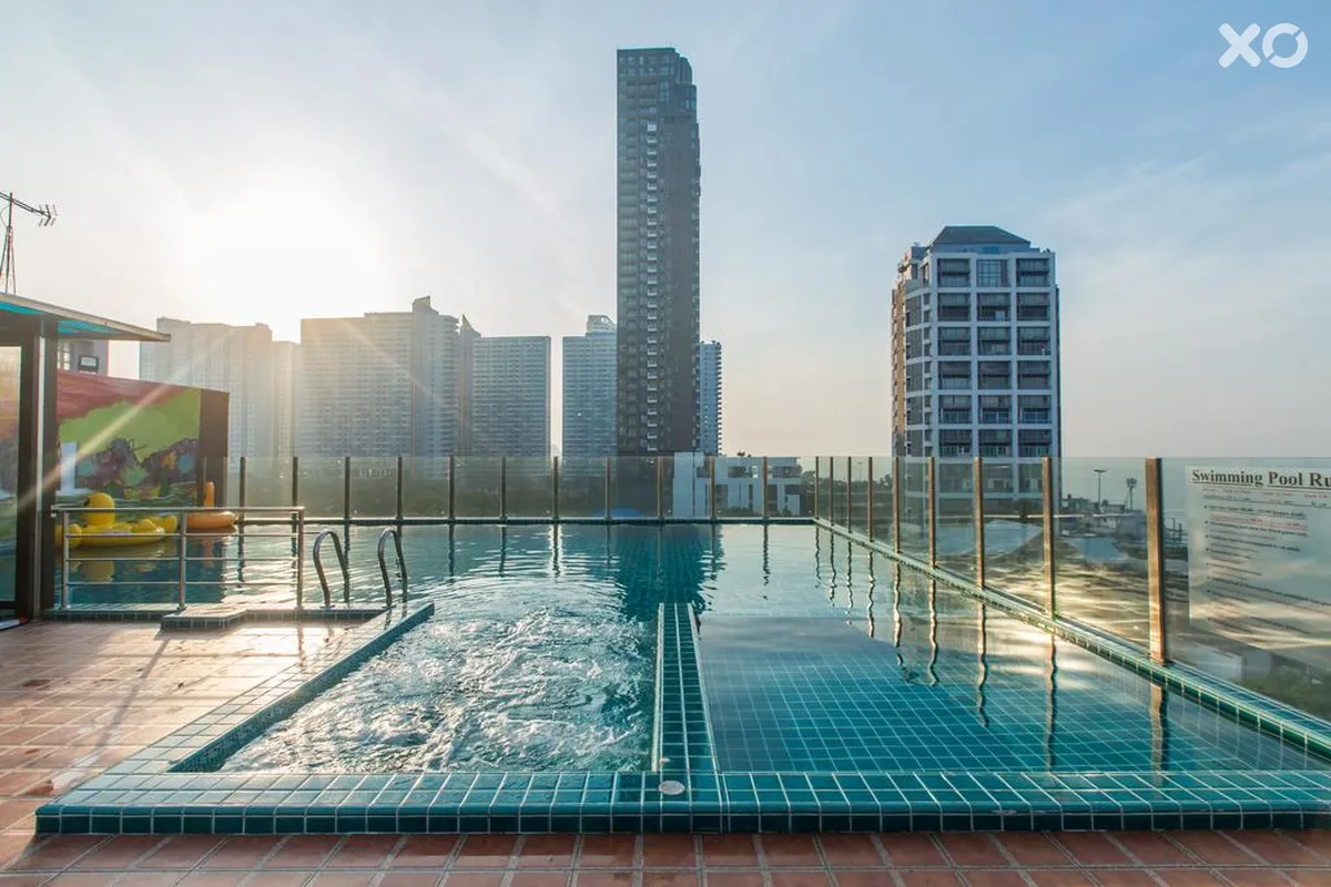 Golden Jomtien Beach Hotel