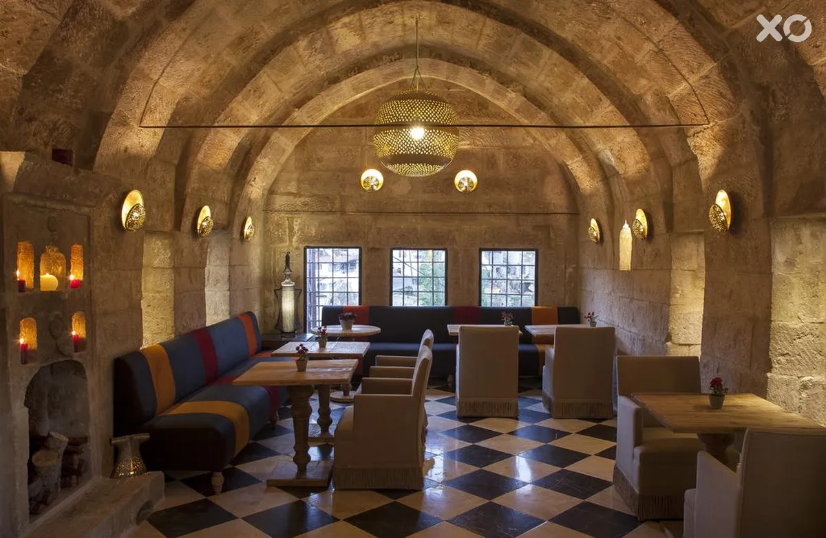 Hezen Cave Hotel