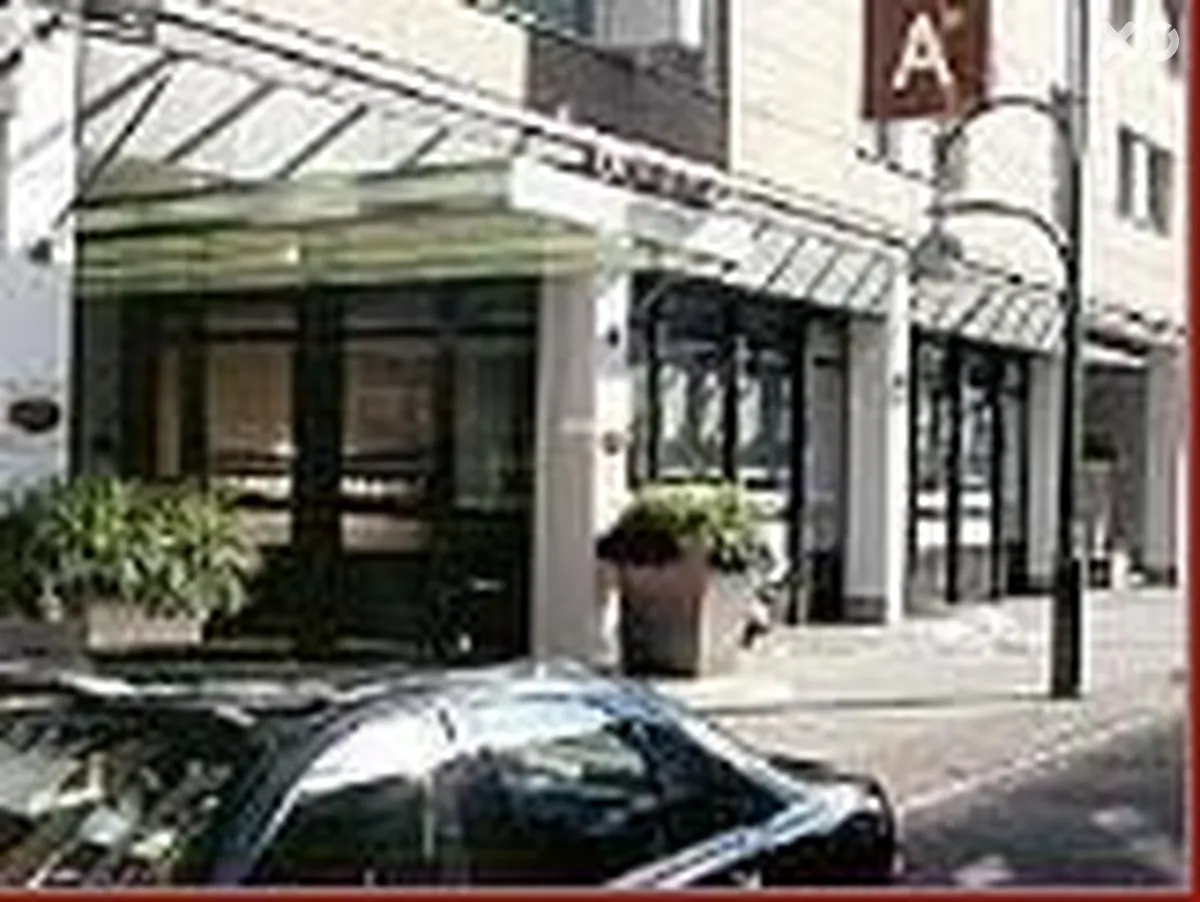 Crowne Plaza City C.