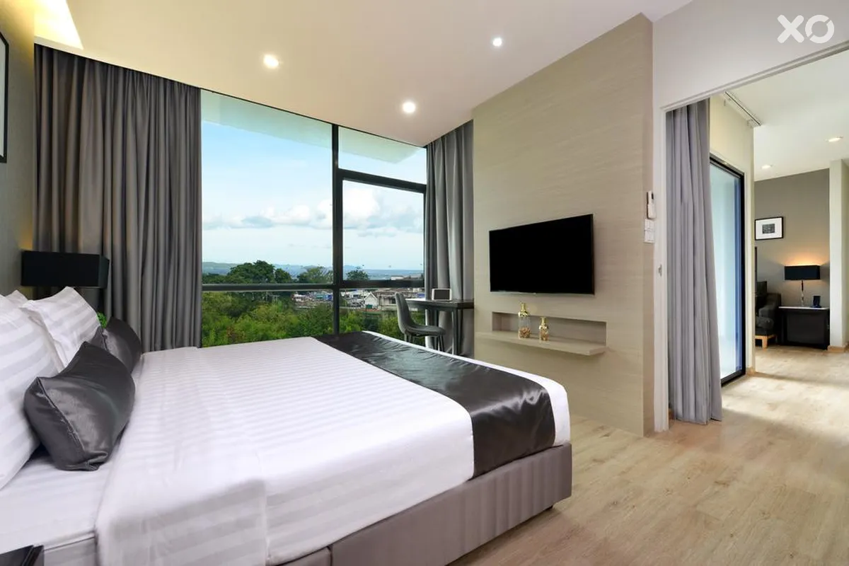 Altera Hotel & Residence