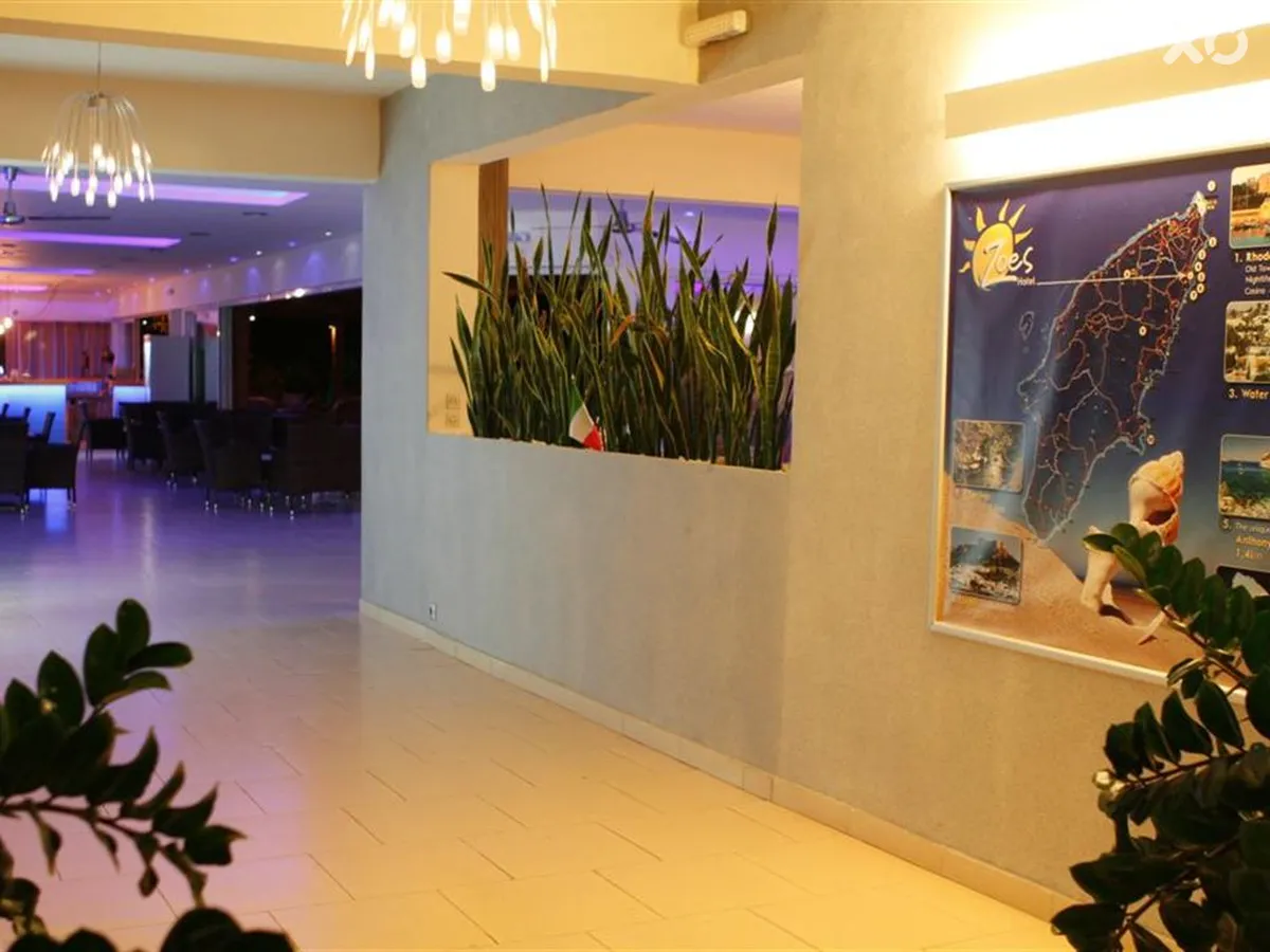 Zoes Hotel Studios
