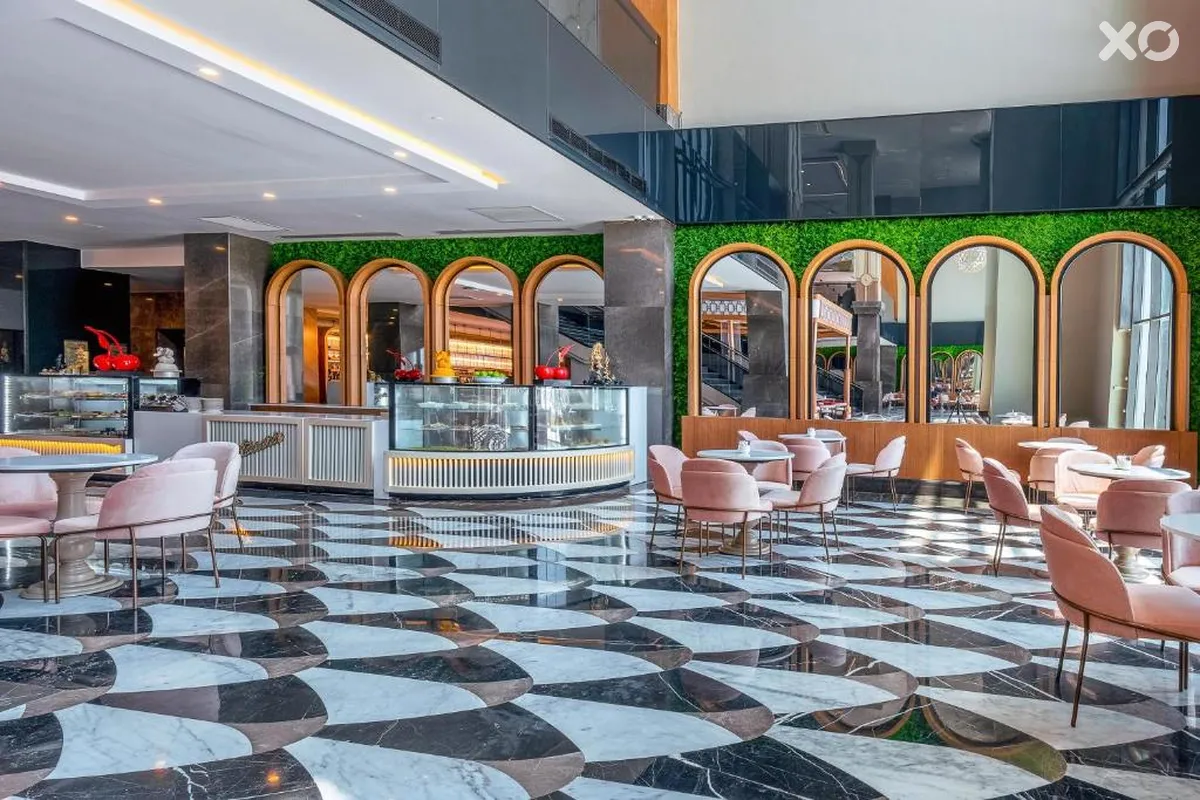 Lago Hotel