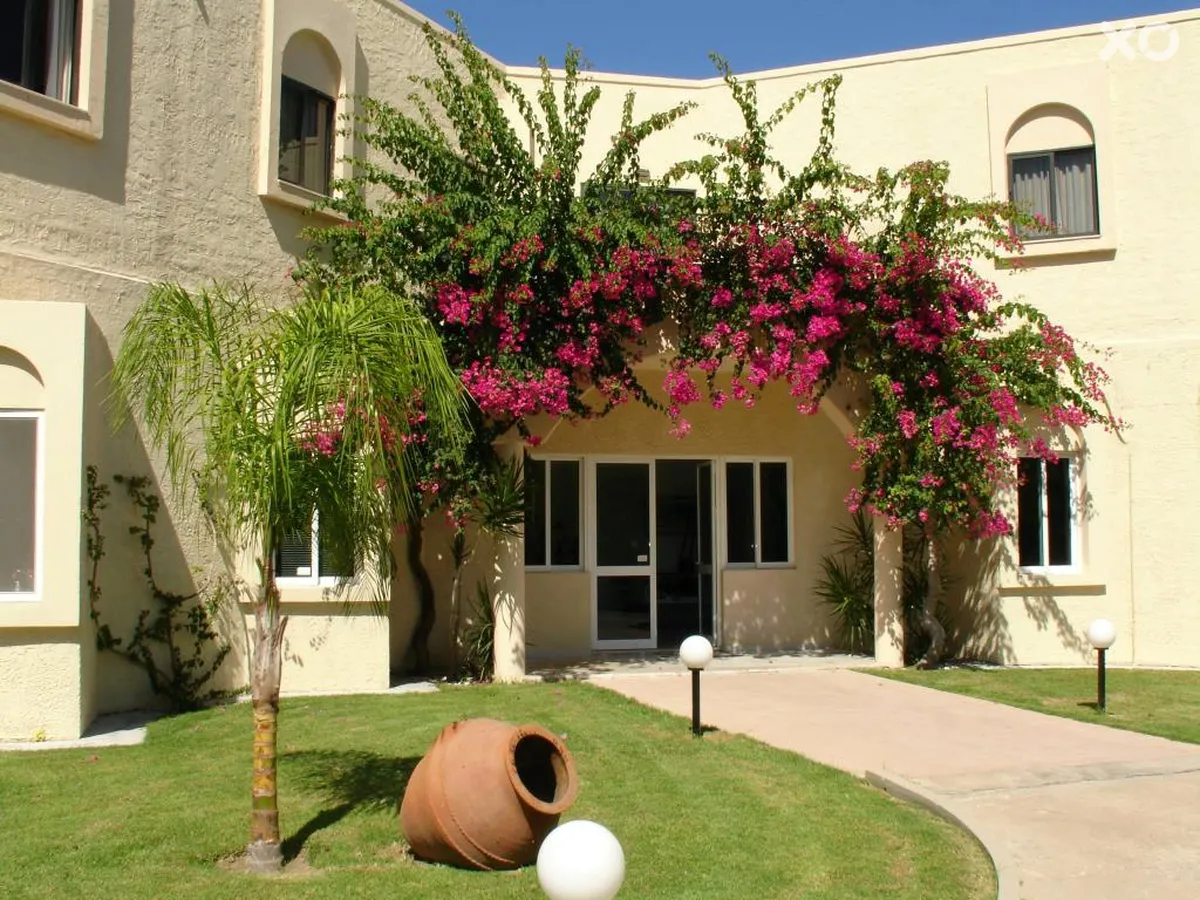 Summerland Hotel & Bungalows