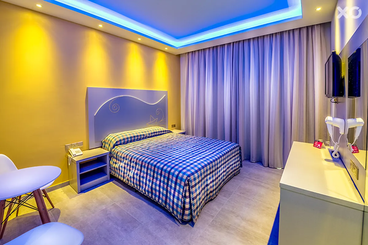 Nicholas Color Hotel