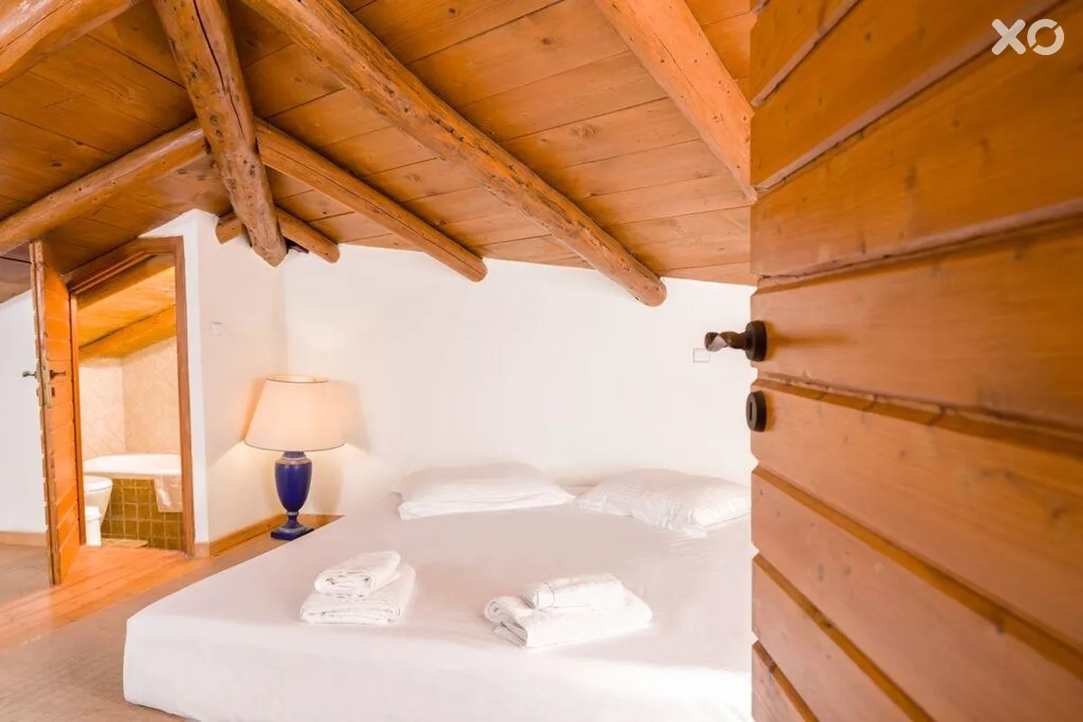 Gloria Maris Hotel Suites & Villa