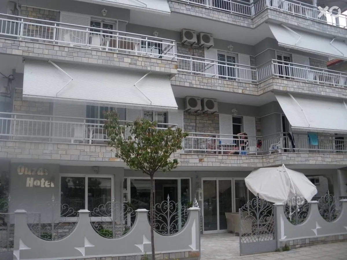 Ouzas Hotel