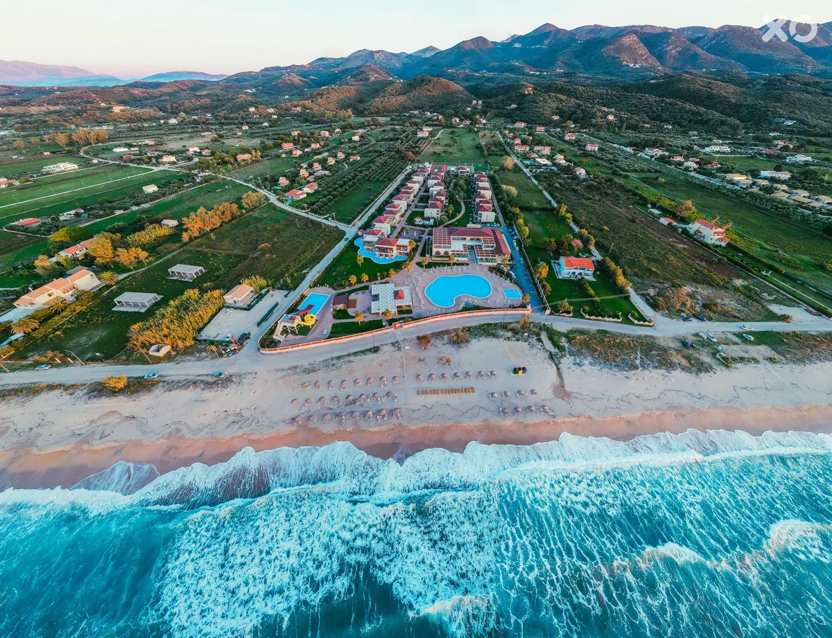 Almyros Beach Resort & Spa