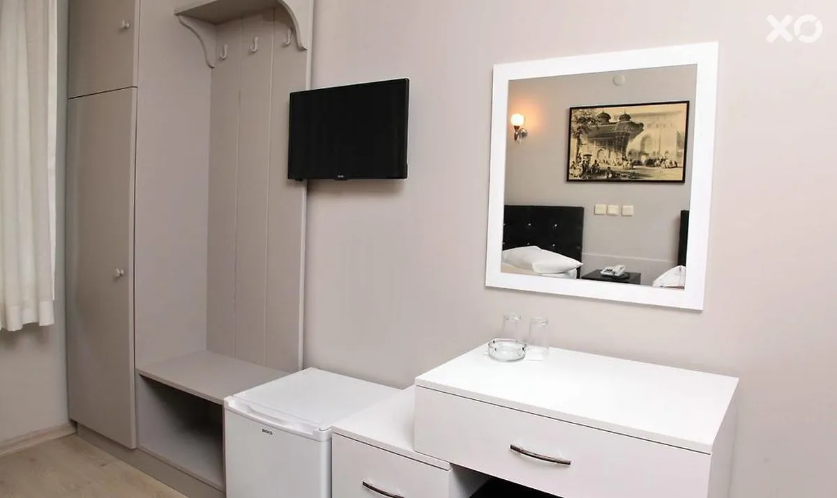 Tanin Hotel