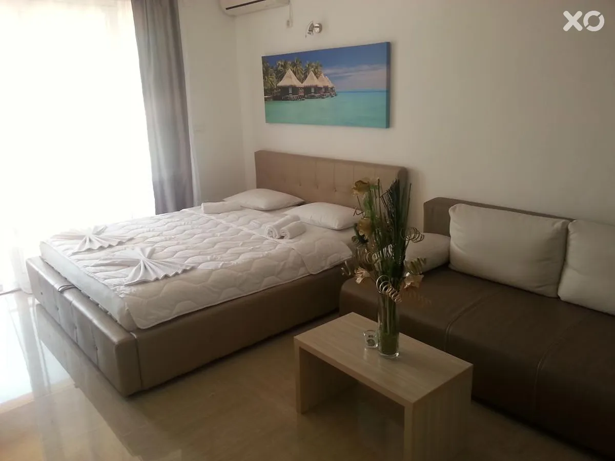 Aura Villa